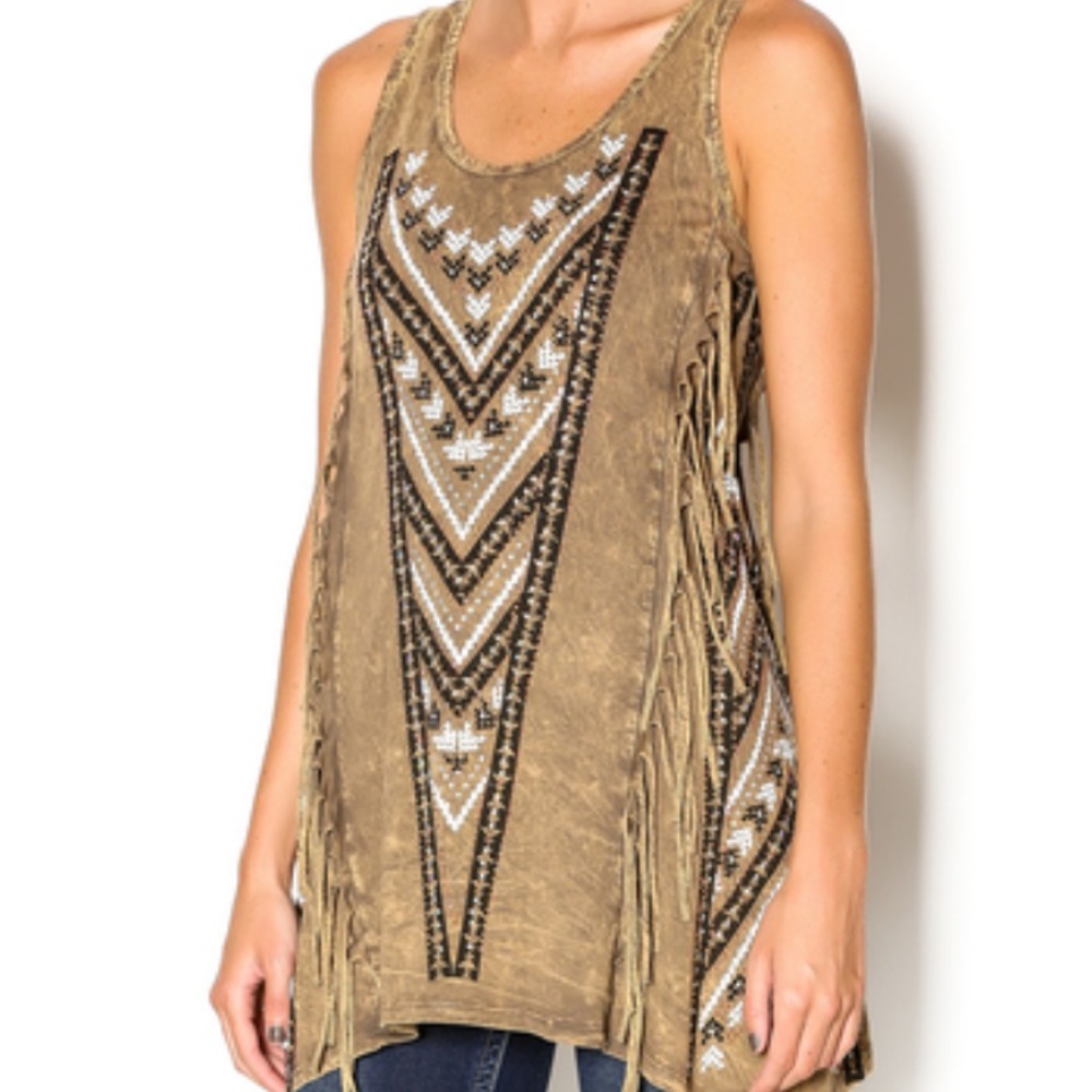 VOCAL - WILD WEST FRINGE TOP - ACID WASH - FRINGE - EMBELLISHMENTS SIZE MED B11